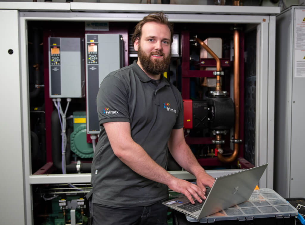 " Je krijgt een topsalaris! " Sebastian. Student in opleidingMonteur elektrotechnische installaties